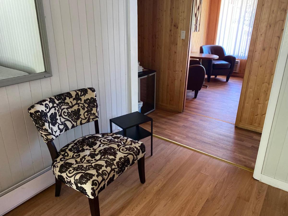 Merland Park Cottages And Motel Picton Exterior foto