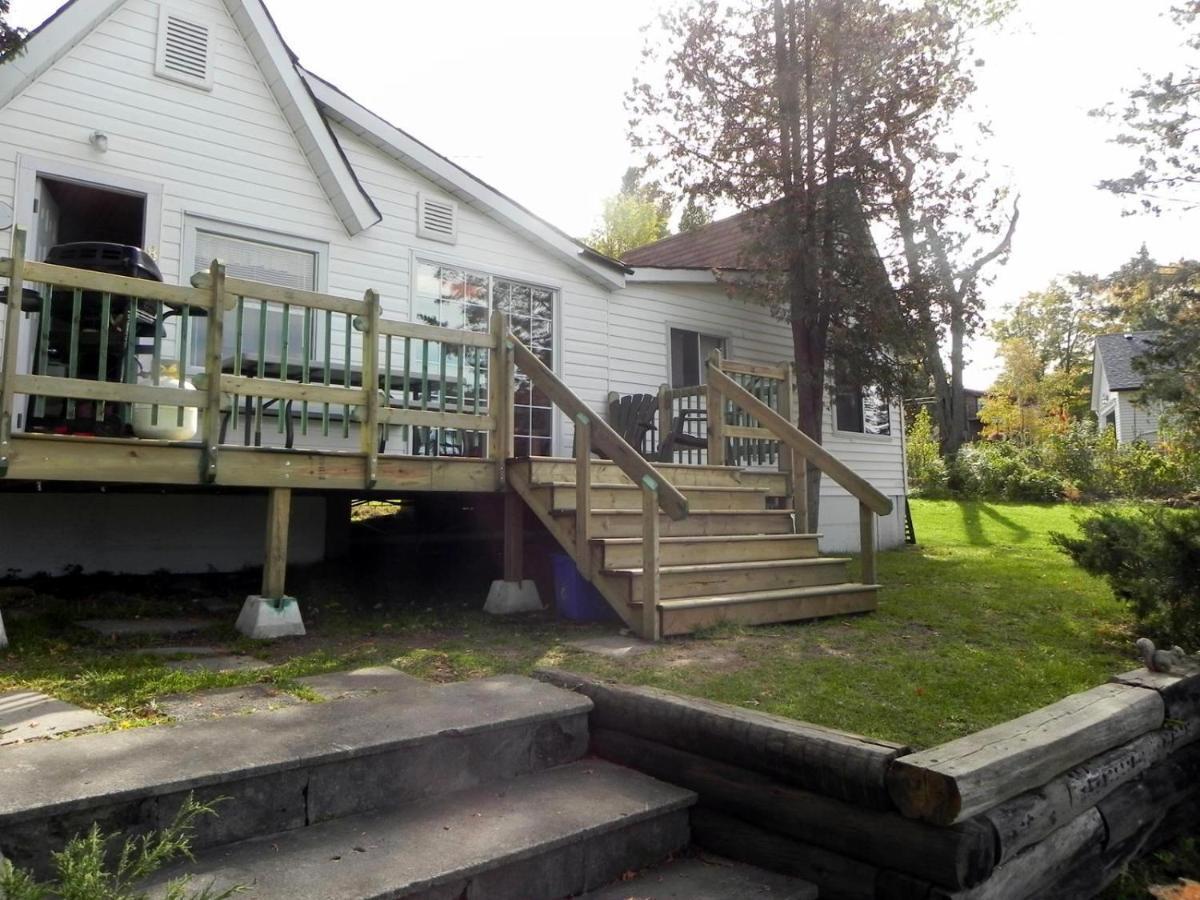 Merland Park Cottages And Motel Picton Exterior foto
